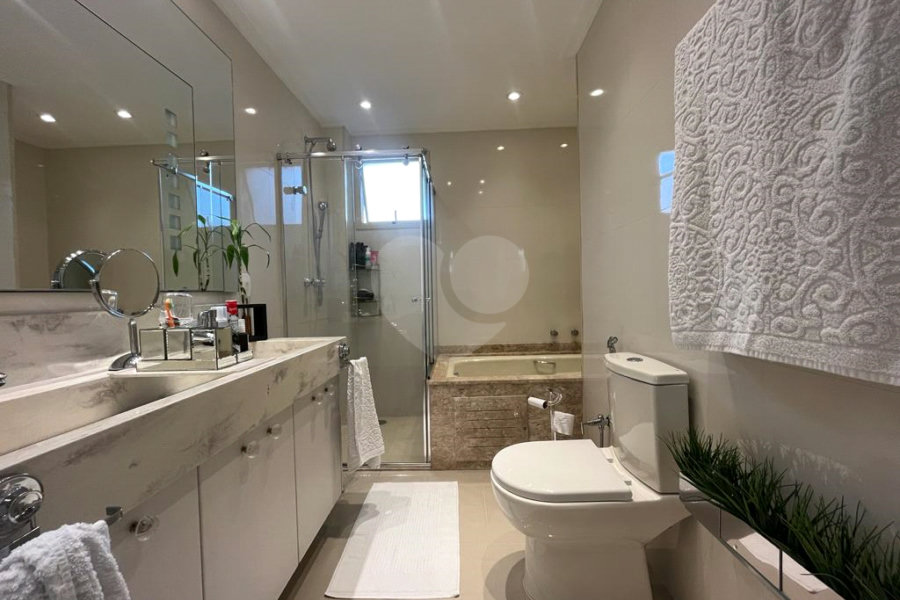 Apartamento à venda com 4 suítes em Santana, São Paulo, SP