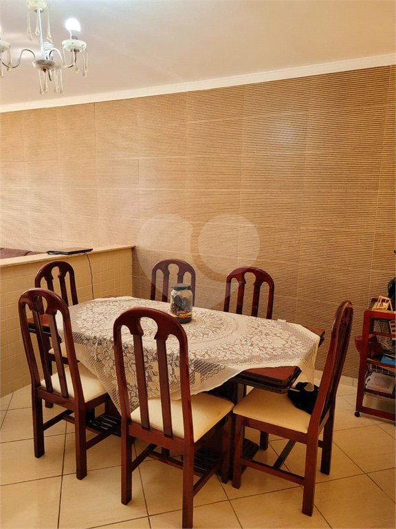 Casa à venda com 4 suítes em Jardim Bandeiras, Jundiaí, SP