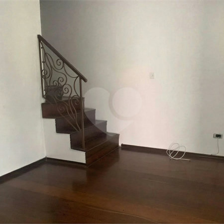 Sobrado à venda com 4 quartos, sendo 2 suítes, em Jardim do Mar, São Bernardo do Campo, SP
