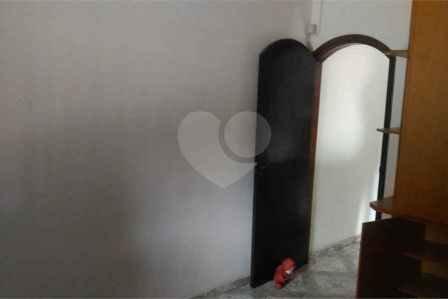 Sobrado à venda com 3 quartos em Tremembé, São Paulo, SP