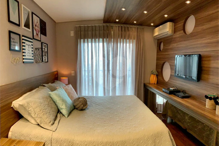 Apartamento à venda com 4 quartos, sendo 3 suítes,  em Santana, São Paulo, SP