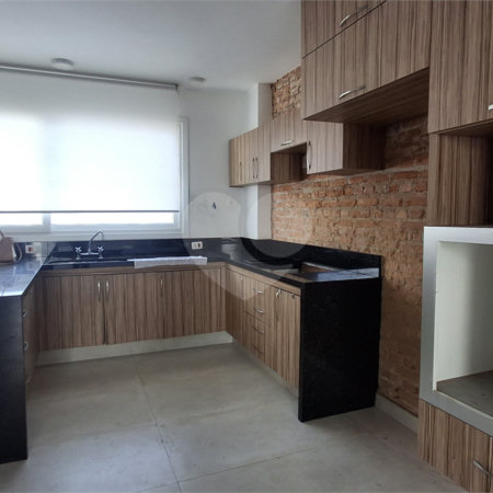 Casa de Vila à venda com 2 quartos, sendo 1 suíte, em Alto da Boa Vista, São Paulo, SP