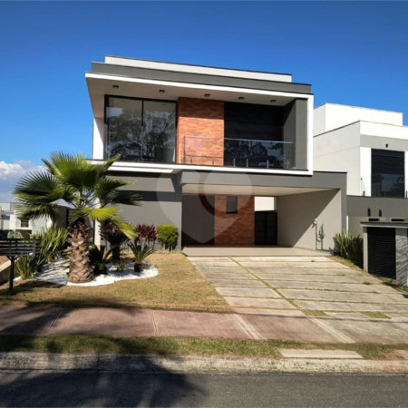 Casa à venda com 3 quartos, sendo 1 suíte, no condomínio Bella Città - Fazenda Rodeio, Mogi das Cruzes - SP