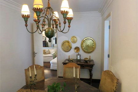 Apartamento à venda com 3 quartos, sendo 1 suíte,  em Real Parque, São Paulo, SP