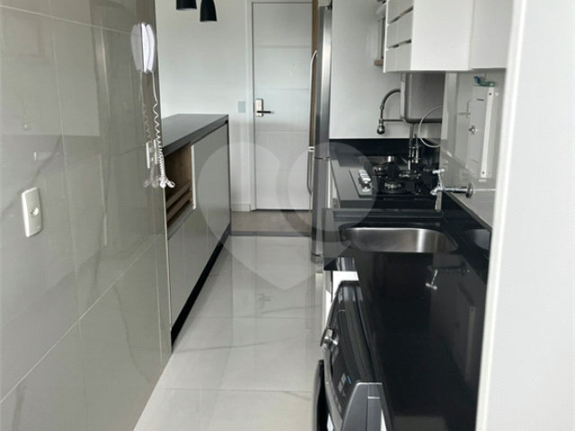 Apartamento à venda com 2 quartos, sendo 1 suíte,  em Barra Funda, São Paulo, SP