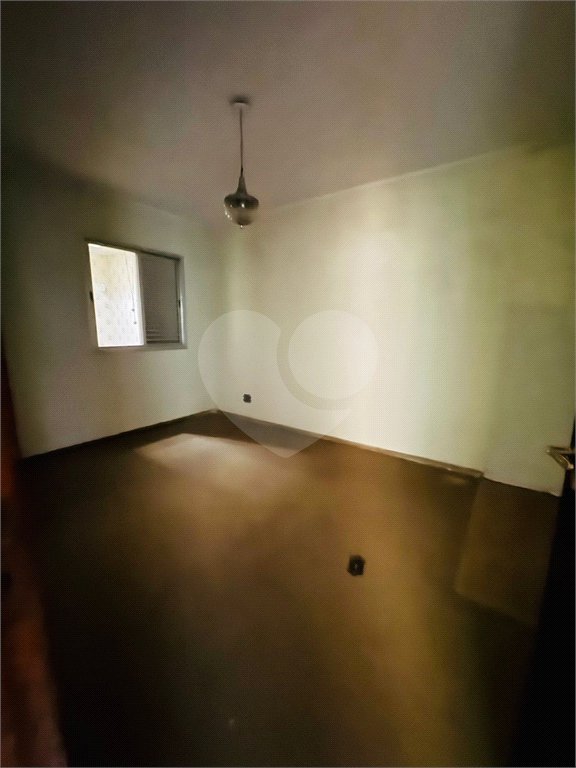 Casa à venda com 4 quartos, sendo 2 suítes,  em Vila Galvão, Guarulhos, SP