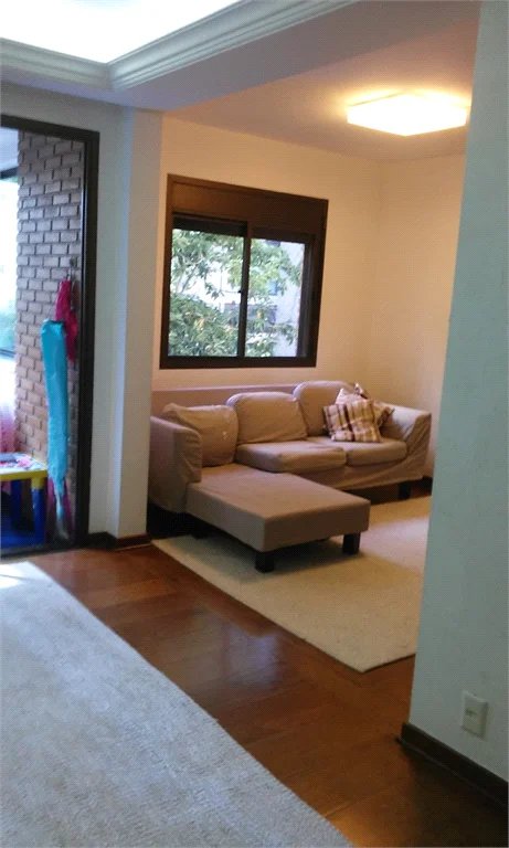 Apartamento à venda com 3 quartos, sendo 1 suíte,  em Jardim Vitória Régia, São Paulo, SP