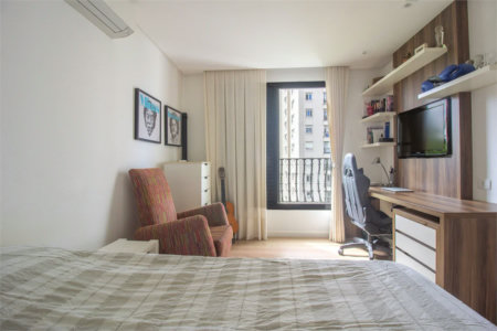 Apartamento à venda com 4 quartos, sendo 2 suítes,  em Jardim Parque Morumbi, São Paulo, SP