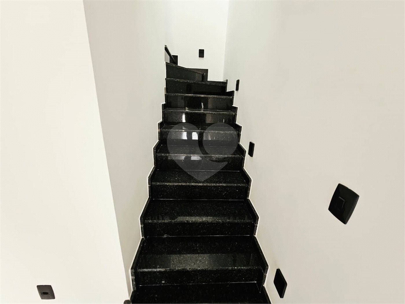 Sobrado à venda com 3 quartos, sendo 2 suítes,  em Vila Dom Pedro II, São Paulo, SP