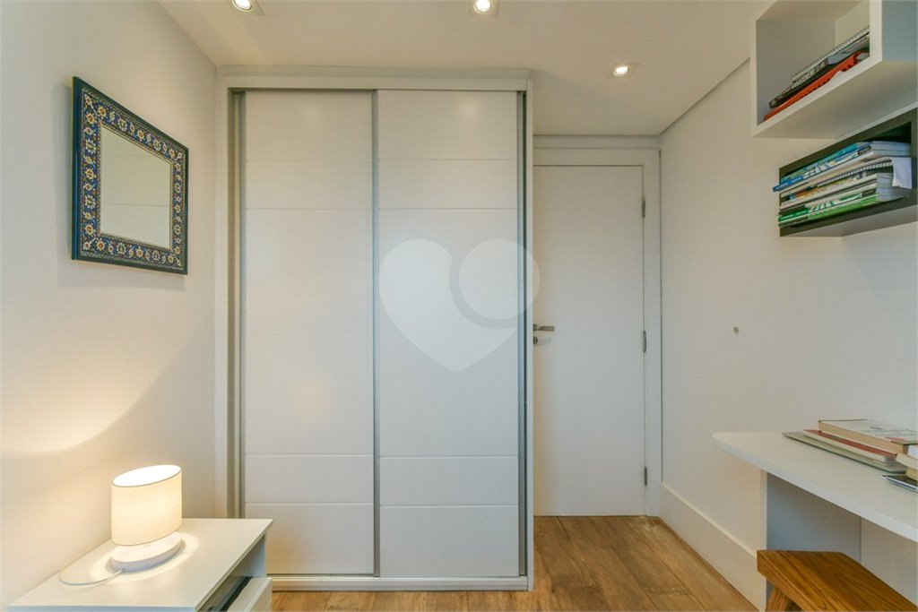 Apartamento à venda com 4 quartos, sendo 2 suítes, em Panamby, São Paulo, SP