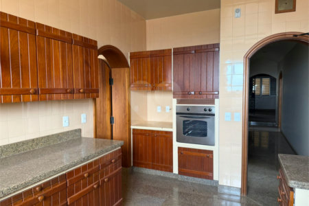 Apartamento à venda com 4 quartos, sendo 2 suítes, no Centro, Araraquara, SP