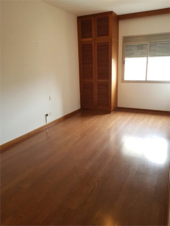 Apartamento à venda com 3 suítes em Conjunto Residencial Morumbi, São Paulo, SP