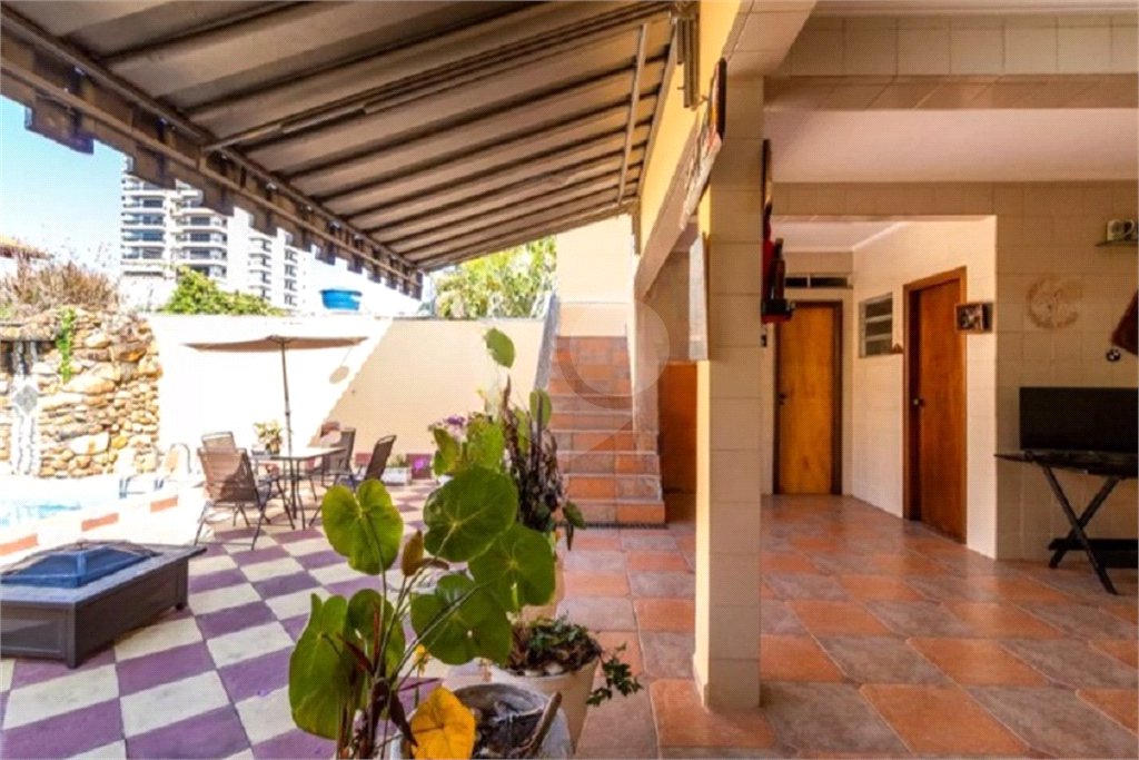 Sobrado à venda com 5 quartos, sendo 4 suítes, em Vila Galvão, Guarulhos, SP