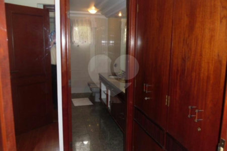 Apartamento à venda com 4 suítes em Real Parque, São Paulo, SP