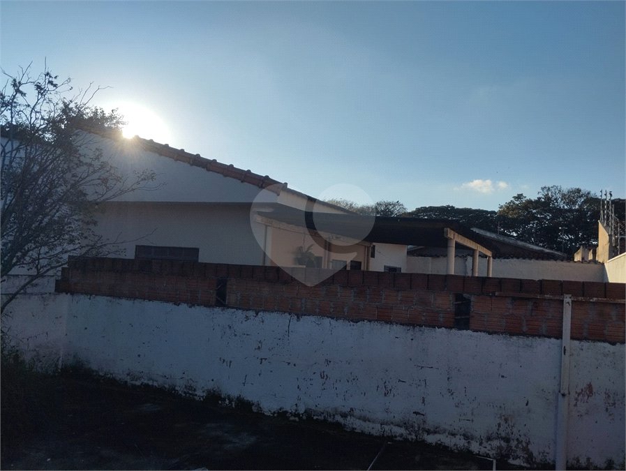 Casa Térrea à venda com 3 quartos, sendo 1 suíte, em Vila Xavier (vila Xavier), Araraquara, SP