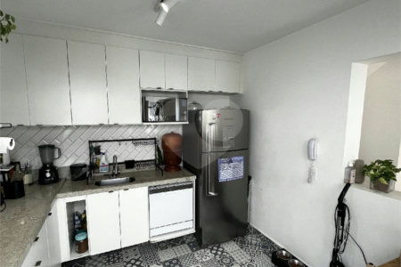 Casa à venda com 3 suítes no condomínio Barbará IV, São Paulo - SP