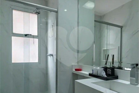 Apartamento mobiliado de 102 m² para locação no Centro de São Bernardo do Campo, com 3 dormitórios, 1 suíte, varanda gourmet com vista para o Paço Municipal, 2 vagas e lazer completo.