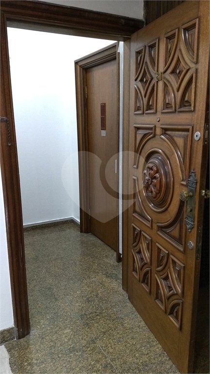 Apartamento à venda no bairro Bela Vista.