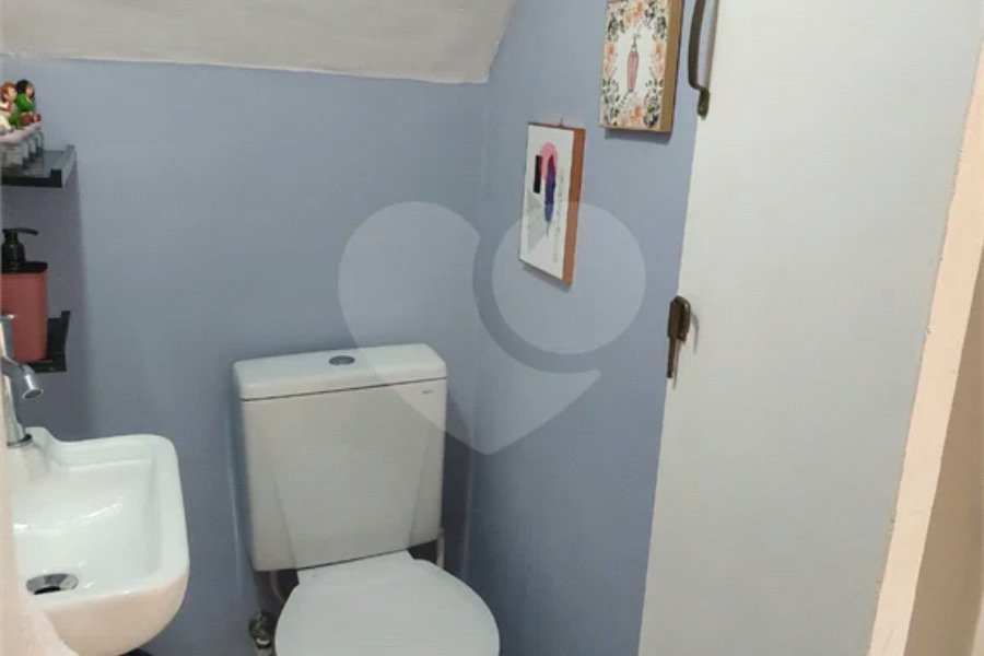 Sobrado com 2 dormitório região na Saúde