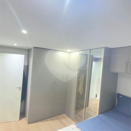 Apartamento com 40 m², 2 quartos, à venda no Cambuci