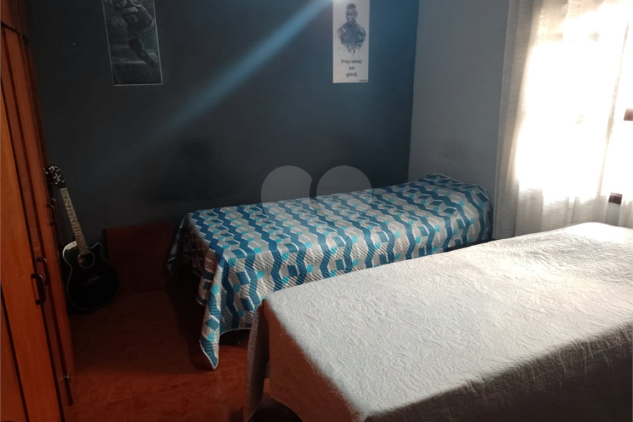 Casa Térrea Assobradada com Varanda Gigante no Jardim Líbano