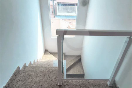 Casa com Suíte Master, Closet, Piscina e Espaço Gourmet Próxima ao Parque Ecológico- 03 quartos -com quintal