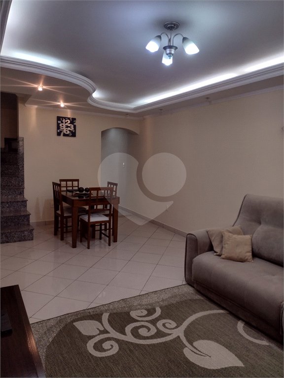 Casa com 180m² , 3 dormitórios , sendo 1 suíte , 2 vagas , à venda em Itaquera
