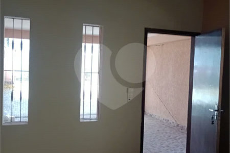 Casa à venda ou para alugar com 2 quartos, sendo 1 suíte, em Jardim São José, São Roque, SP