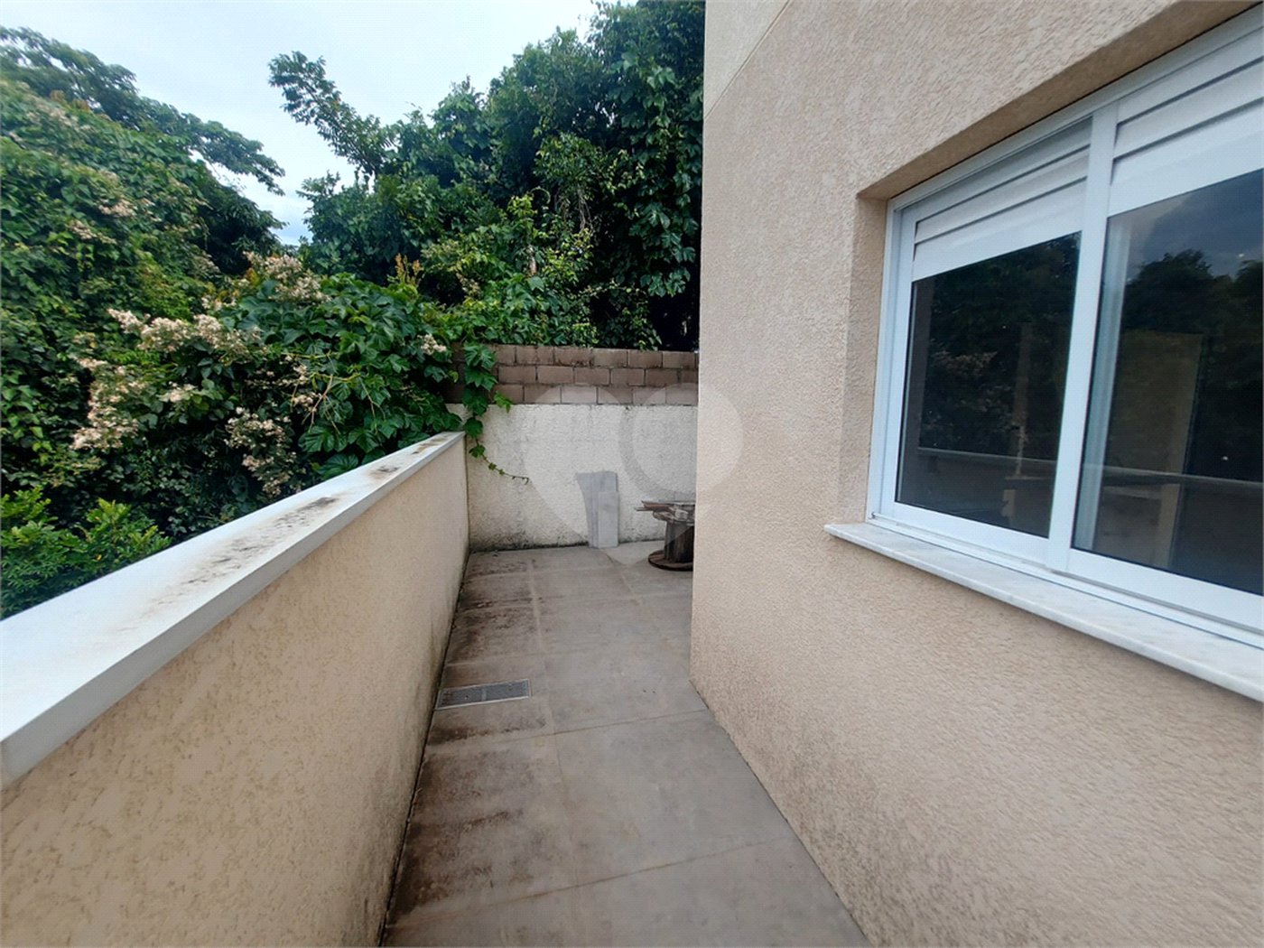 Sobrado à venda com 3 quartos, sendo 1 suíte, em Vila Omízollo, Louveira, SP