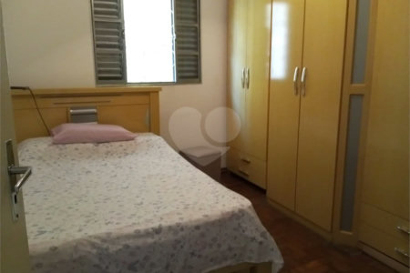 Terreno á venda com 2 casas na Vila Rosália, Guarulhos, SP.