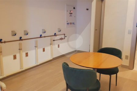 Studio sofisticado, totalmente mobiliado e pronto para morar