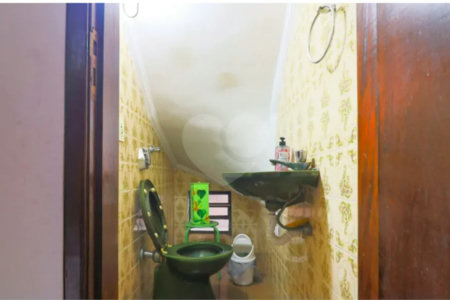 Casa com 210m² , 3 dormitórios , sendo 1 suíte , 2 vagas , à venda no Jabaquara.