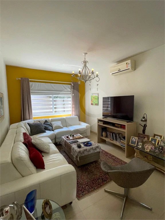Casa à venda com 3 dormitórios no Bairro Cidade Jardim em Piracicaba - SP.