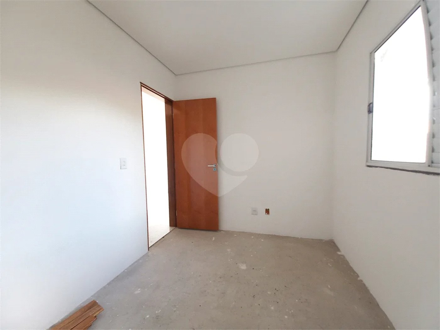 Apartamento Novo com 2 Dormitórios, Vaga e Quintal Privativo na Vila Isolina Mazzei