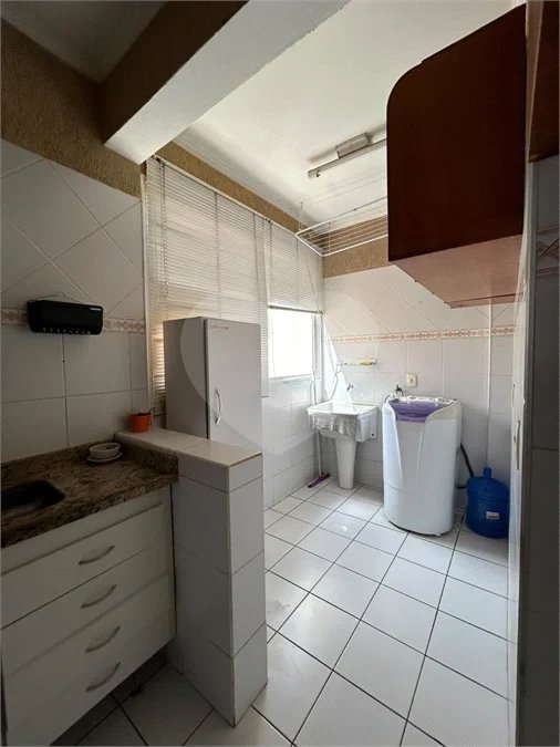 Salto- Sp - Locação - apto com 75 ms - mobiliado -Edificio Vivendas da Vila II - sexto andar - Apto mobiliado - 2 dorms, sala 2 ambiente, cozinha planejada, lavanderia, banheiro social, sacada, 01 vaga de garagem coberta - Aluguel - R$ 1.600,00 mais condominio - R$ 1.050.00 - iptu - R$ 100,00