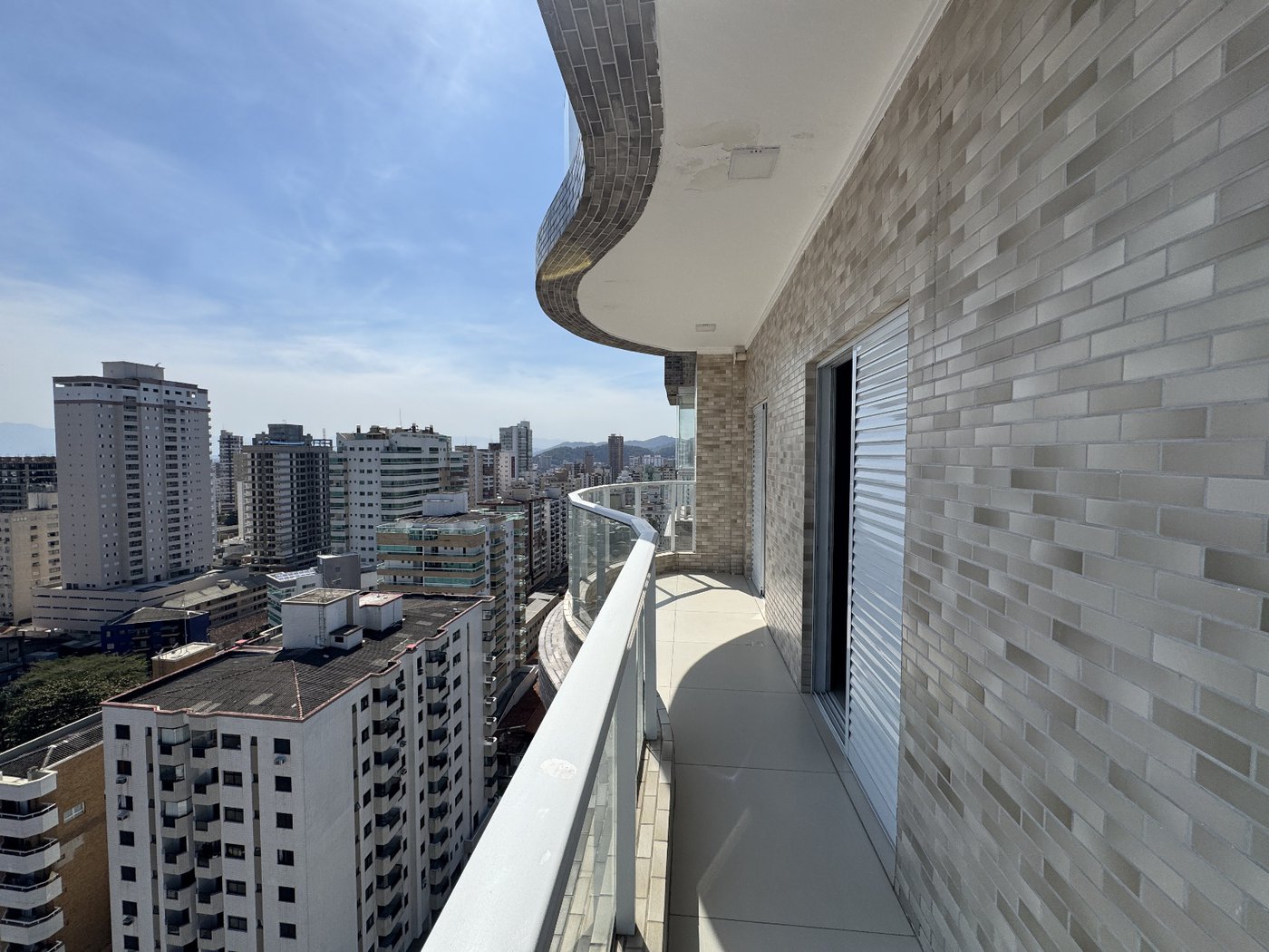 🏢 Cobertura Alto Padrão – Residencial Safira – Guilhermina – Praia Grande