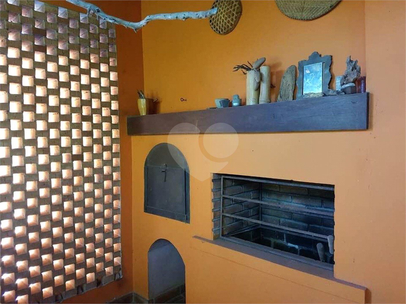 Casa térrea com piscina para venda no Parque Santa Marta
