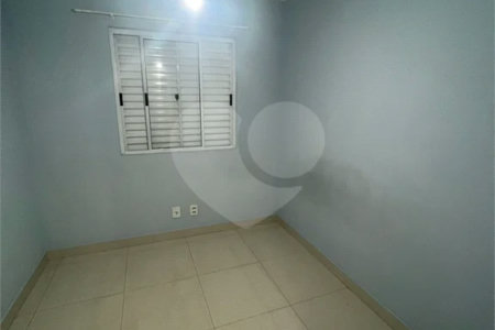 Apartamento 3 dormitórios no Avalon