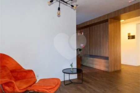 Apartamento na Região do Brás à 8 Minutos do Metrô com 2 Dormitórios e Lazer no Condomínio
