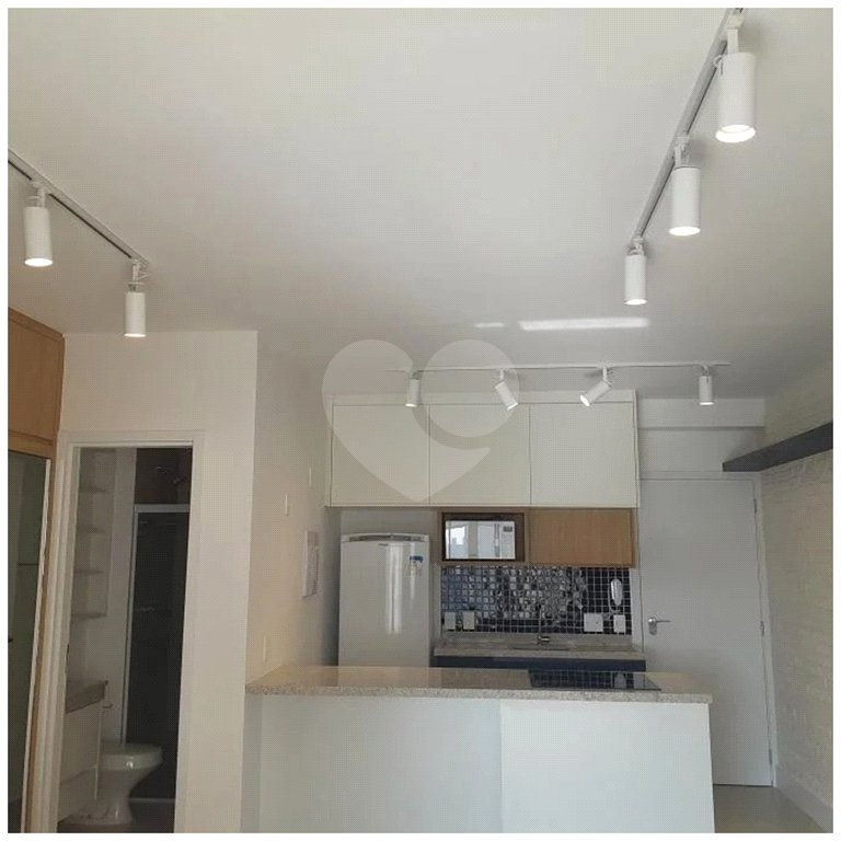 Landing Campo Belo 42 m² Apartamento semimobiliado para locação no Campo Belo, 1 quarto, garagem
