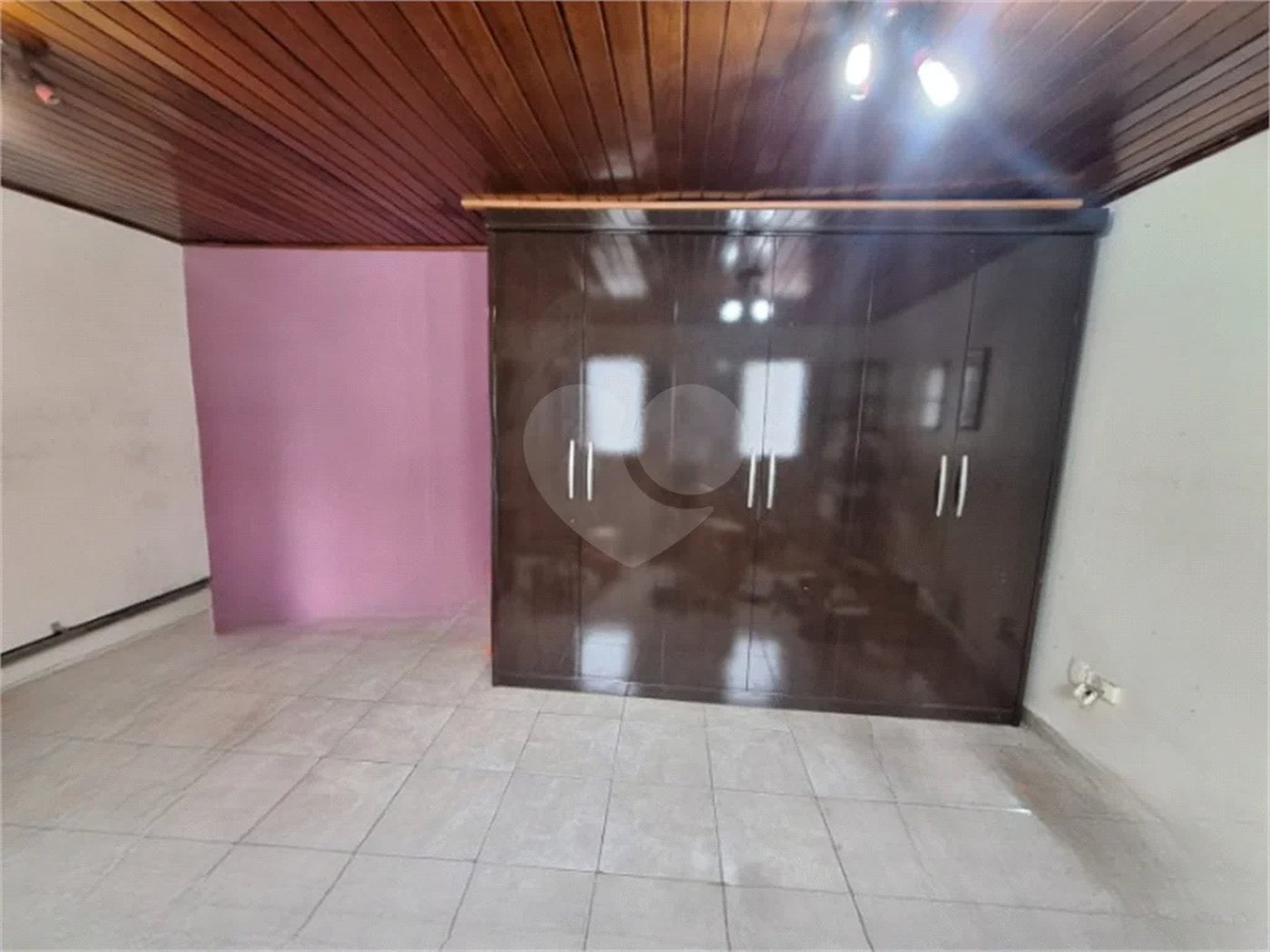 Sobrado com 2 dormitórios com 2 vagas de garagem