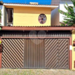Sobrado com 112m² , 3 dormitórios , sendo 1 suíte , 3 vagas de garagem , à venda no Bosque da Saúde.