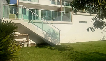 Casa à venda ou para alugar com 5 quartos, sendo 3 suítes, no Centro, Bom Jesus dos Perdões, SP