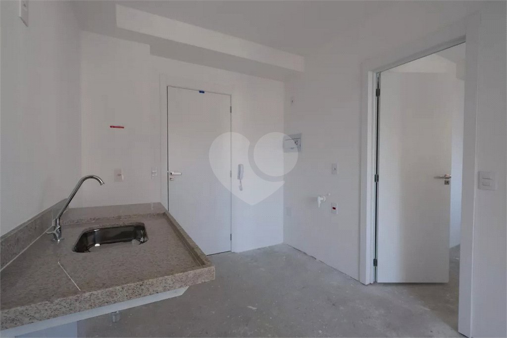 Studio à venda na V.Mariana - 30m2 - 350 metros metrô Paraíso