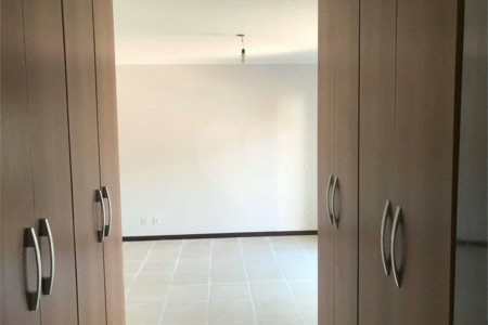 Casa assobradada à venda no Jardim Panorama – Vinhedo/SP