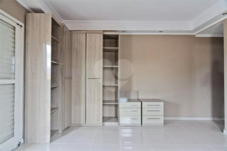 Casa para alugar com 211m², 3 quartos Sem Vaga -Vila Boaçava - São Paulo