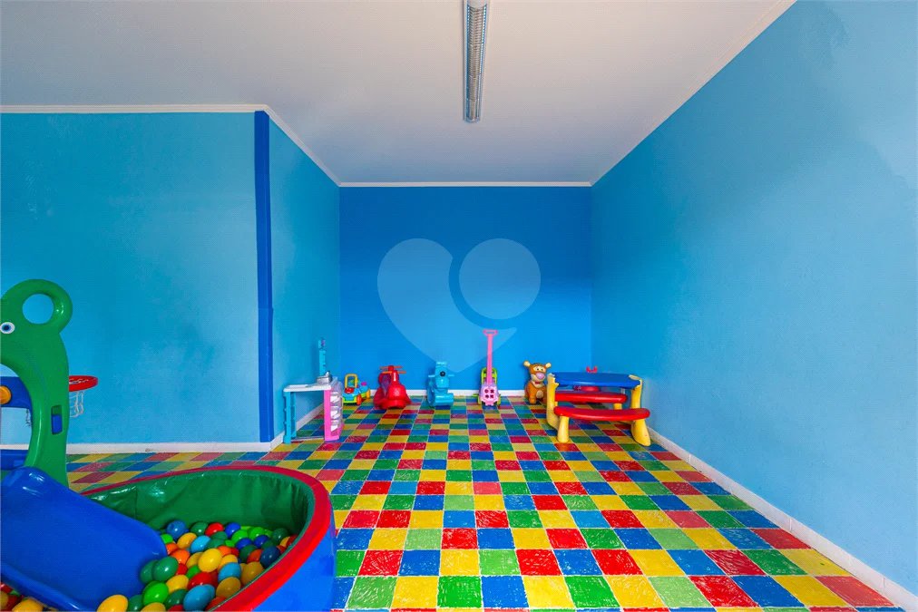 Apartamento à venda com 3 quartos, sendo 1 suíte, em Chácara Santo Antônio, São Paulo, SP