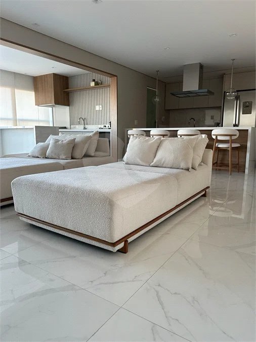Apartamento de alto padrão com 108 m², 3 dormitórios, 1 suíte, varanda gourmet, planejados, lazer completo e próximo ao Metrô Alto do Ipiranga.