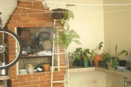 Sobrado à venda com 3 quartos, sendo 1 suíte, em Campo Belo, São Paulo, SP