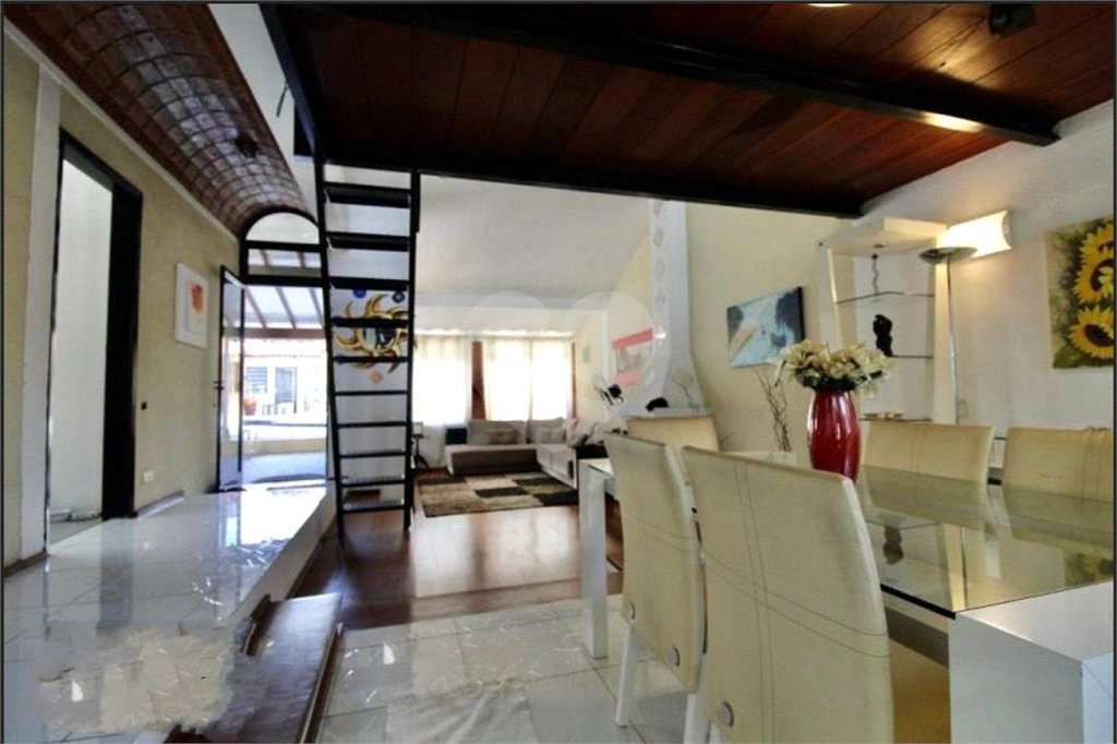 Casa à venda ou para alugar com 4 quartos, sendo 2 suítes, em Brooklin, São Paulo, SP
